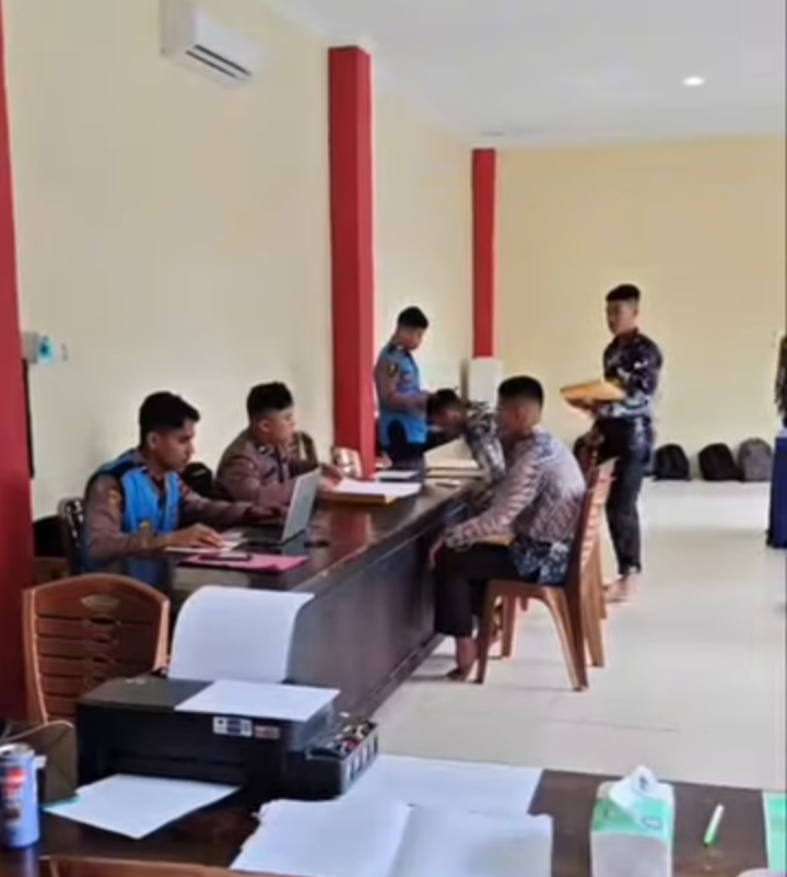 Suasana pendaftaran Bintara Brimob di Polres Kerinci