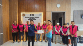 Prosesi serah terima 10 tahanan kasus PJU Kabupaten Kerinci dari Kejari ke Lapas Jambi