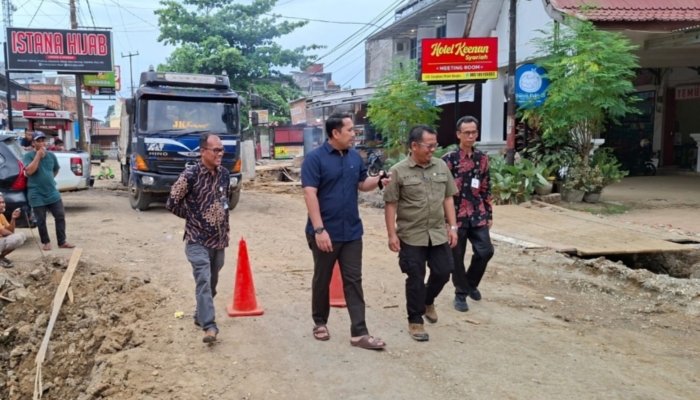 Bupati Merangin, M Syukur tinjau Proyek Drainase di kawasan orang kayo hitam 