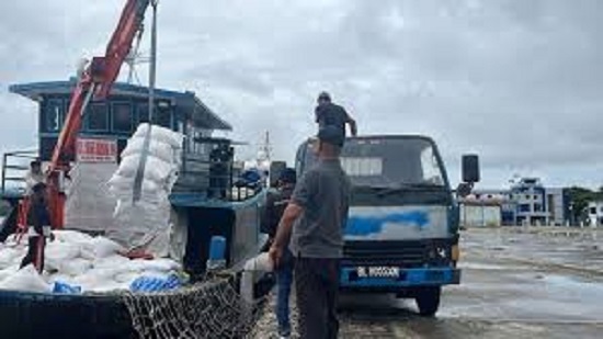 Ilustrasi Impor Beras Ilegal

