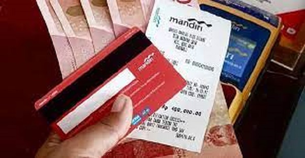 Foto : Penarikan Bantuan PKH oleh PKM, yang kini tidak bisa dilakukan 46 KPM di Tebo karena telah di Blokir 