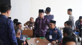 Terlibat Pejabat BPBD Kerinci Ikuti Turnamen Domino dalam Rangka HUT Kerinci.