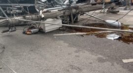 Tampak Tiang PLN di Pasar Bungo Roboh, Akibat penebangan pohon 