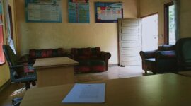 Suasana kantor kades Muara Emat yang mulai membuka pelayanan administrasi kepada masyarakat.