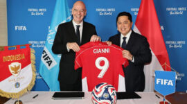 Foto : Presiden FIFA, Gianni Infantino bersama Ketua Umum PSSI Erick tohir