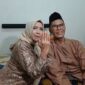 Foto : Istri Fami Bo memamerkan cincin, usai ijab kabul bersama fahmi bo