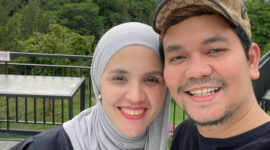 Artis Indra Bekti bersama Istri, yang berencana pindah ke Australia.