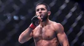 Foto : Islam Makhachev ussai menangi laga di UFC