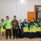Bupati Sarolangun, H Hurmin saat sesi foto bersama dengan kafilah Sarolangun  usai mengikuti lomba MTQ ke 54 tingkat Provinsi Jambi