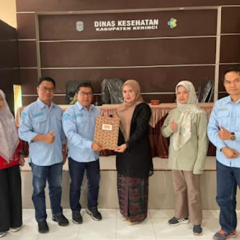 Kepala Dinas Kesehatan Kerinci, Hermendizal Lantik Kepala Puskesmas Semerap