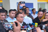 Terpengaruh konten-konten yang beredar di media sosial, Terduga pelaku ledakan di SMAN 72 Kepala Gading ternyata remaja berusia 17 Tahun.