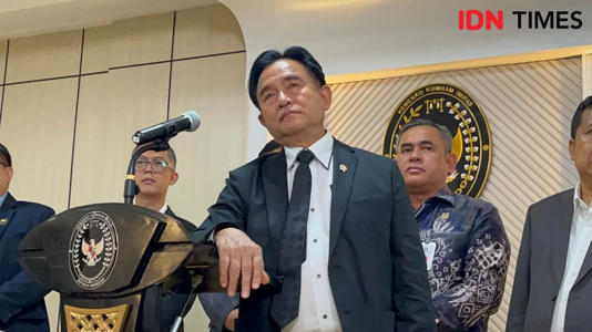Menko Hukum HAM Imigrasi dan Pemasyarakatan Yusril Ihza Mahendra dalam konferensi pers menyebutkan Presiden Prabowo berencana memberikan Amnesti, Abolisi dan Rehabilitasi ke sejumlah warga.