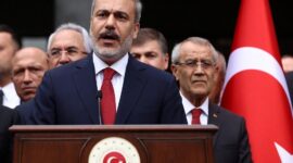 Menteri Luar Negeri Turki, Hakan Fidar menyebutkan Pemerintah Turki berusaha memfasilitasi pemulangan sekitar 200 Warga Sipil yang terjebak di terowongan jalur Gaza