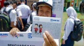 Siswa saat Pencairan Dana PIP yang dijadwalkan penyalurannya November-Desember 2025