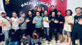 Dua Pelaku penculikan anak tertunduk lesu, usai diamankan tim gabungan, Tim Resmob Polda Jambi, Polres Kerinci dan Polrestabes Makassar