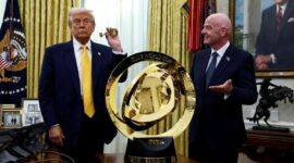 Foto : Presiden Amerika Serikat, Donald Trump dan Presiden FIFA.