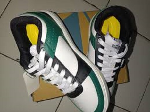 Sepatu Lokal dengan kualitas yang bnaik dan nyaman dipakai menjadi tren yang digemari