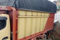 Selain karena hujan, truk yang tersangkut di JEmbatan Desa Sungai Abu- Air panas juga dikarenakan keteledoran kontraktor pelaksana rehab jembatan