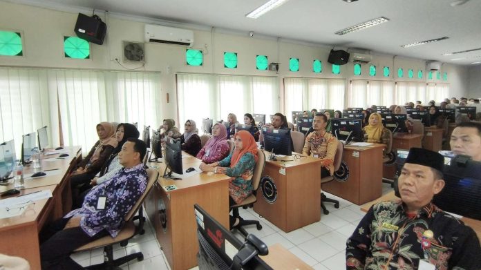 Suasana uji kompetensi atau profiling ASN (ProASN) Tahun 2025 bagi 392 pejabat Sarolangun