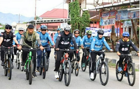 Walikota Sungai Penuh saat mengikuti Juara Bike Adventure Walikota Sungai Penuh Open.