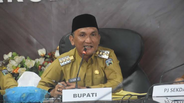 Foto : Bupati Sarolangun, H Hurmin