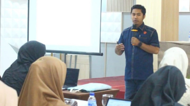 Ketua DPW APSI Jambi, Dr. Rahman, menyampaikan dukungan penuh terhadap keberhasilan Wali Kota Jambi, Dr. Maulana.