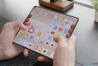 Huawei Mate X7 smartphone lipat yang tahan air dan kuat
