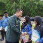 Bupati M Syukur saat menyerahkan SK PPPK Kabupaten Merangin
