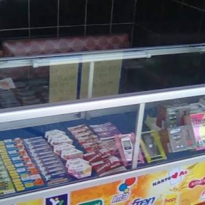 Usaha jual pulsa, meski berbentuk usaha rumahan, tapi tetap menjanjikan