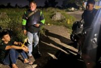 Proses penangkapan pelaku penipuan dan penggelapan di Muaro Jambi.