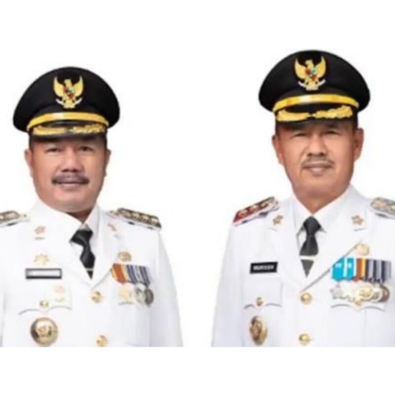 Foto : Bupati dan Wakil Bupati Kerinci, Monadi-Murison.