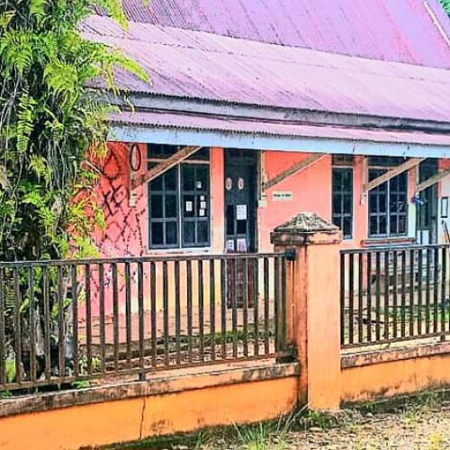 Tampak kondisi Pustu yang kosong saat warga butuh pelayanan kesehatan.
