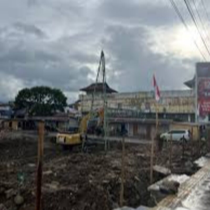 Kondisi pasar beringin Sungai Penuh saat ini dalam proses pembangunan.