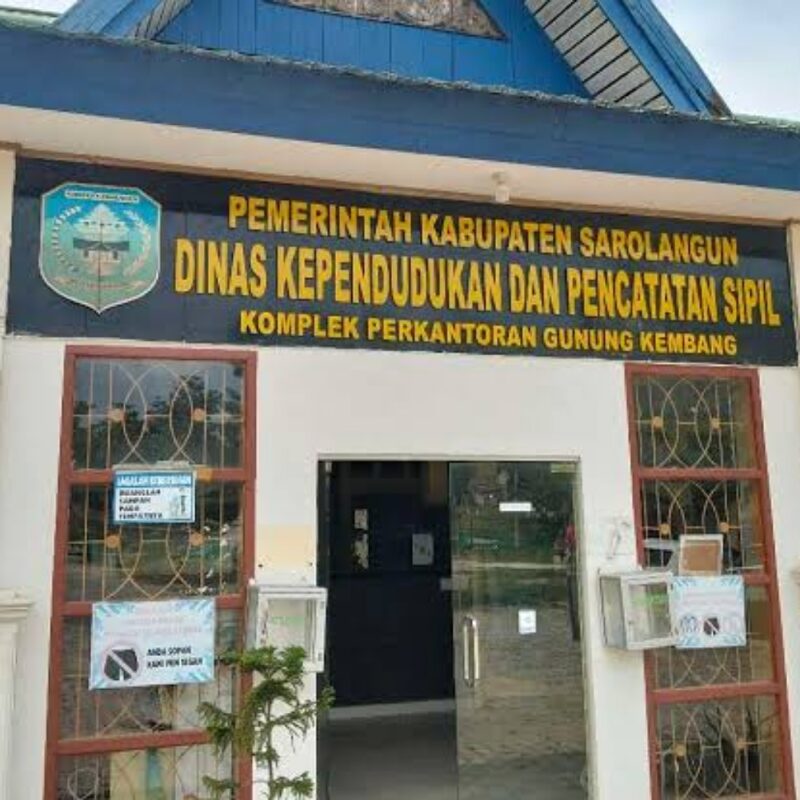 Pelayanan Kependudukan di Dukcapil Terbantu oleh program Pak Kades Maju