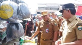 Wakil Bupati Muaro Jambi beserta sejumlah OPD saat sidak pasar Sengeti.