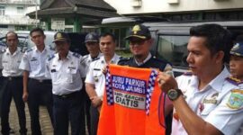 Tampak petugas Dishub Kabupaten Tebo