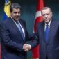 Presiden Turkiye Recep Tayyip Erdogan berbicara lewat telepon dengan Presiden Venezuela Nicolas Maduro. 