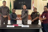 Keluarga Kades Lindung Jaya Kembalikan kerugian Negara Rp 233,9 Juta ke Kejari Sarolangun