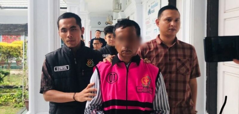 Kejaksaan Negeri (Kejari) Sarolangun resmi menetapkan tersangka dalam kasus dugaan tindak pidana pelanggaran pengelolaan anggaran di Dinas Pemberdayaan Perempuan dan Perlindungan Anak (DP3A)