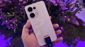 Tampilan Smartphone OPPO Reno 13 5G