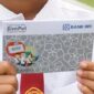 Ilustrasi Siswa saat mengambil dana PIP