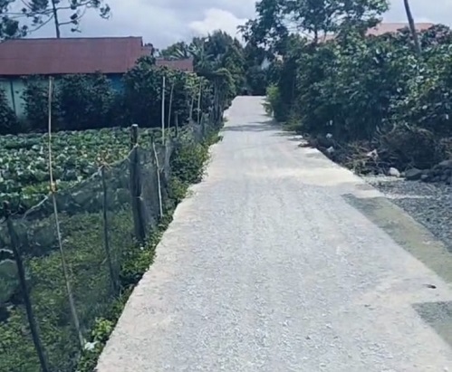 Tmapak salah satu proyek PSU Dinas PUPR Provinsi Jambi yang sudah rusak, padahal belum beberapa lama selesai dibangun