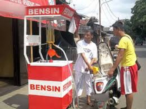 Usaha Pertamini kecil-kecil, untungnya gila-gilaan
