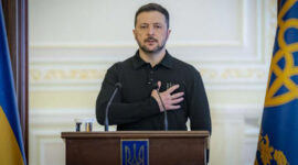 Presiden Ukraina Volodymyr Zelensky bersedia menunda ambisi negaranya untuk bergabung dengan NATO.