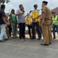 Anggota Komisi V DPR RI dari Daerah Pemilihan Jambi, Edi Purwanto saat meninjau langsung pembangunan Jalan Instruksi Presiden (Inpres) di lima desa Kabupaten Sarolangun