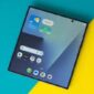 Apple iPhone Fold disebut mirip Samsung Wide Fold