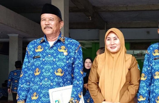 Sohari telah mengabdi sejak 1991. Ia mengungkapkan bahwa selama bertahun-tahun, ia selalu mengikuti tes CPNS, namun belum pernah berhasil.