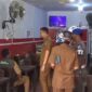 Razia ASN yang dilaksanakan BKPSDMD dan Pol PP di Warung