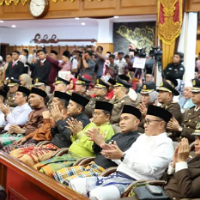 Walikota Sungai Penuh, Alfin saat menghadiri Rapat paripurna DPRD Provinsi Jambi dalam rangka HUT Provinsi Jambi