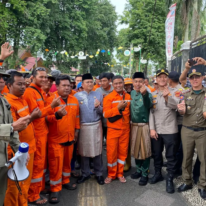Tampak kebersamaan Walikota Jambi bersama Tim Orange Jambi